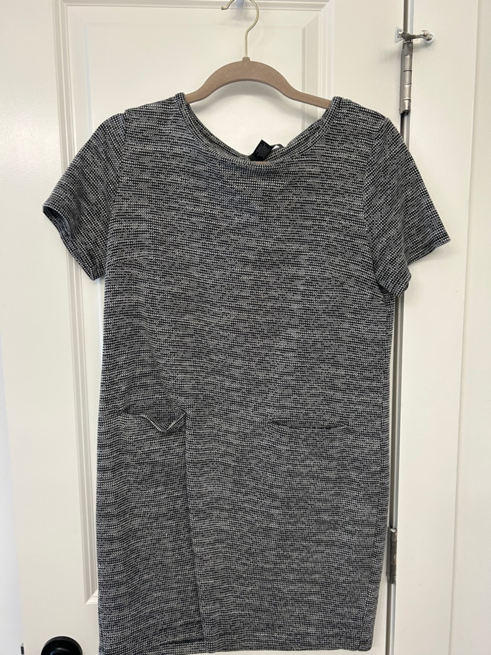 Tahari Black and White Knit Shift Dress